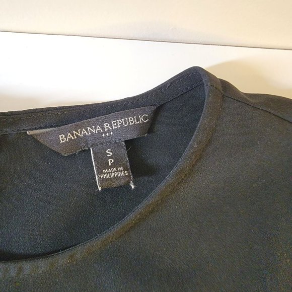 Woman's Top Short Sleeve Black with White Small Petite - Picture 11 of 12